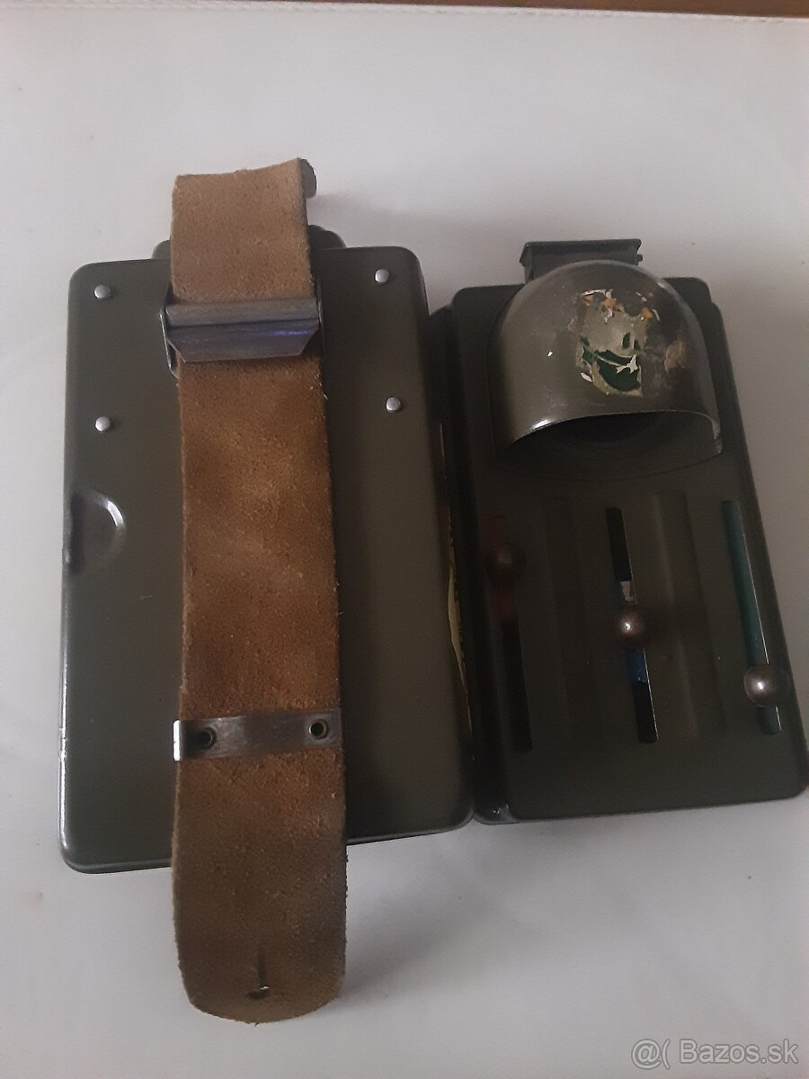 Predaj retro kávovaru,lávovej lampy,hovoriacej kačky a bate - 11