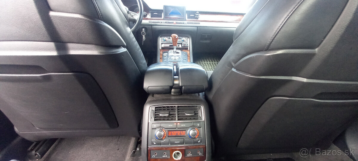 Audi A8 4.2 V8 TDI quattro tiptronic DPF - 11