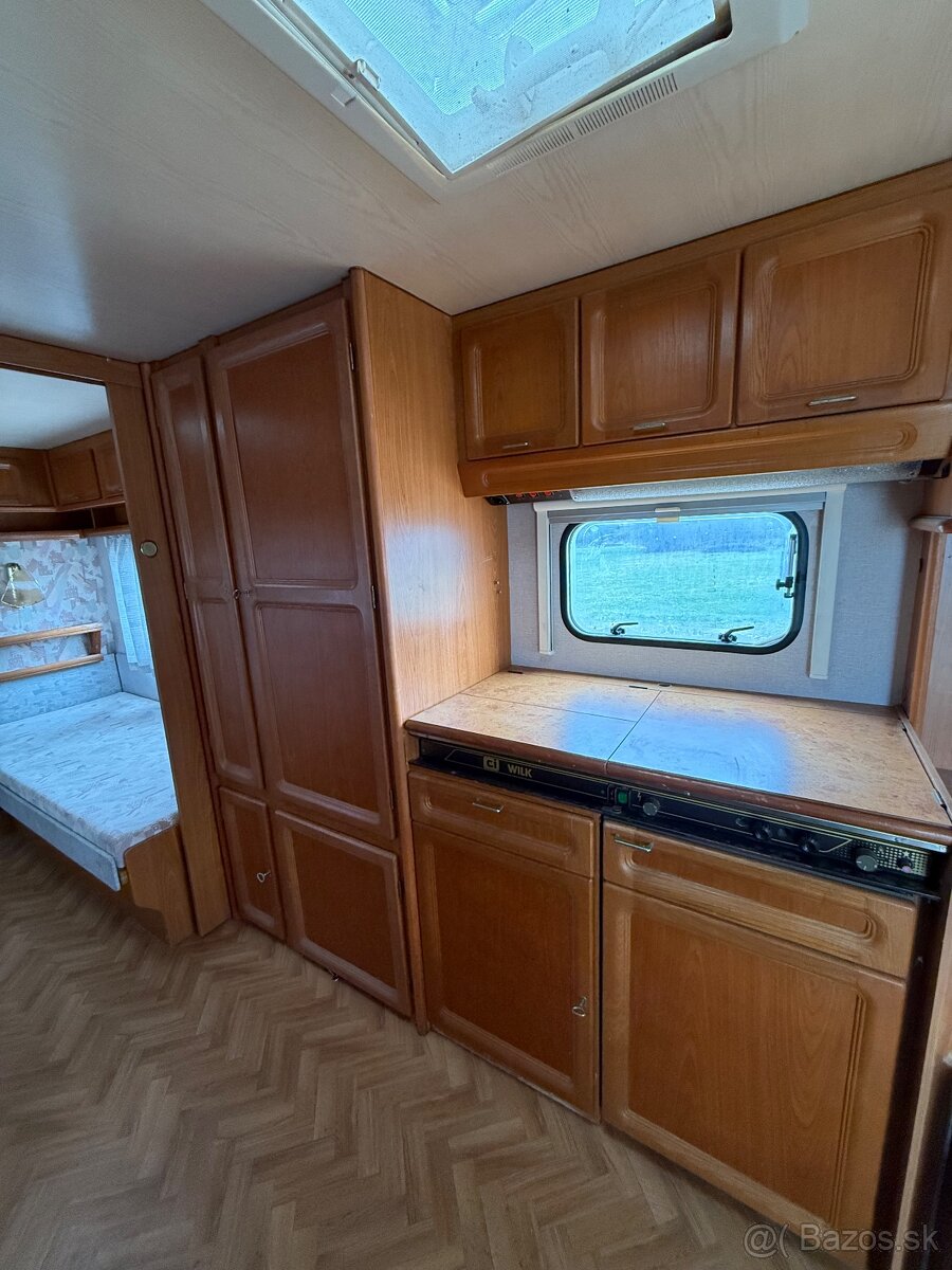 Predam obytný príves Wilk - 11