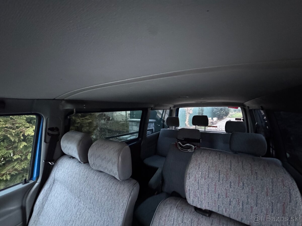 Volkswagen T4 2.4D - 11