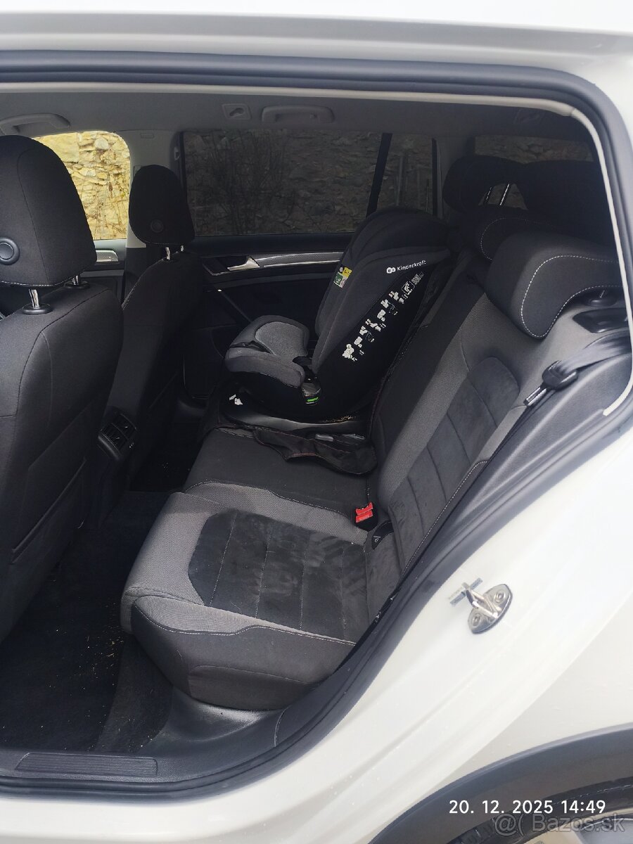 Volkswagen Golf Alltrack TSI (benzín) 4x4 - 11