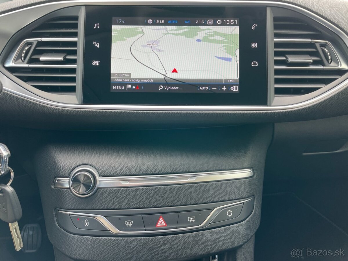 Peugeot 308 II SW 1.2PT 81kW Navi Apps - 11