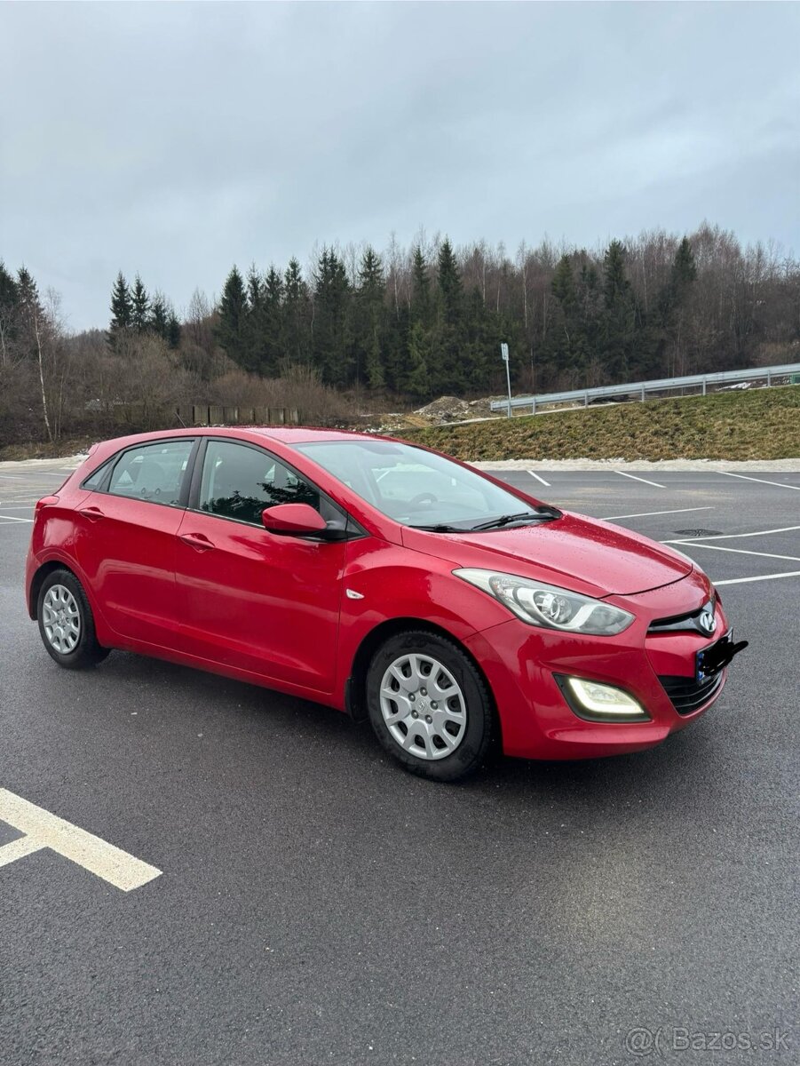 Hyundai i30 Hatchback 1.6 MPI Benzín, 88kW - 11