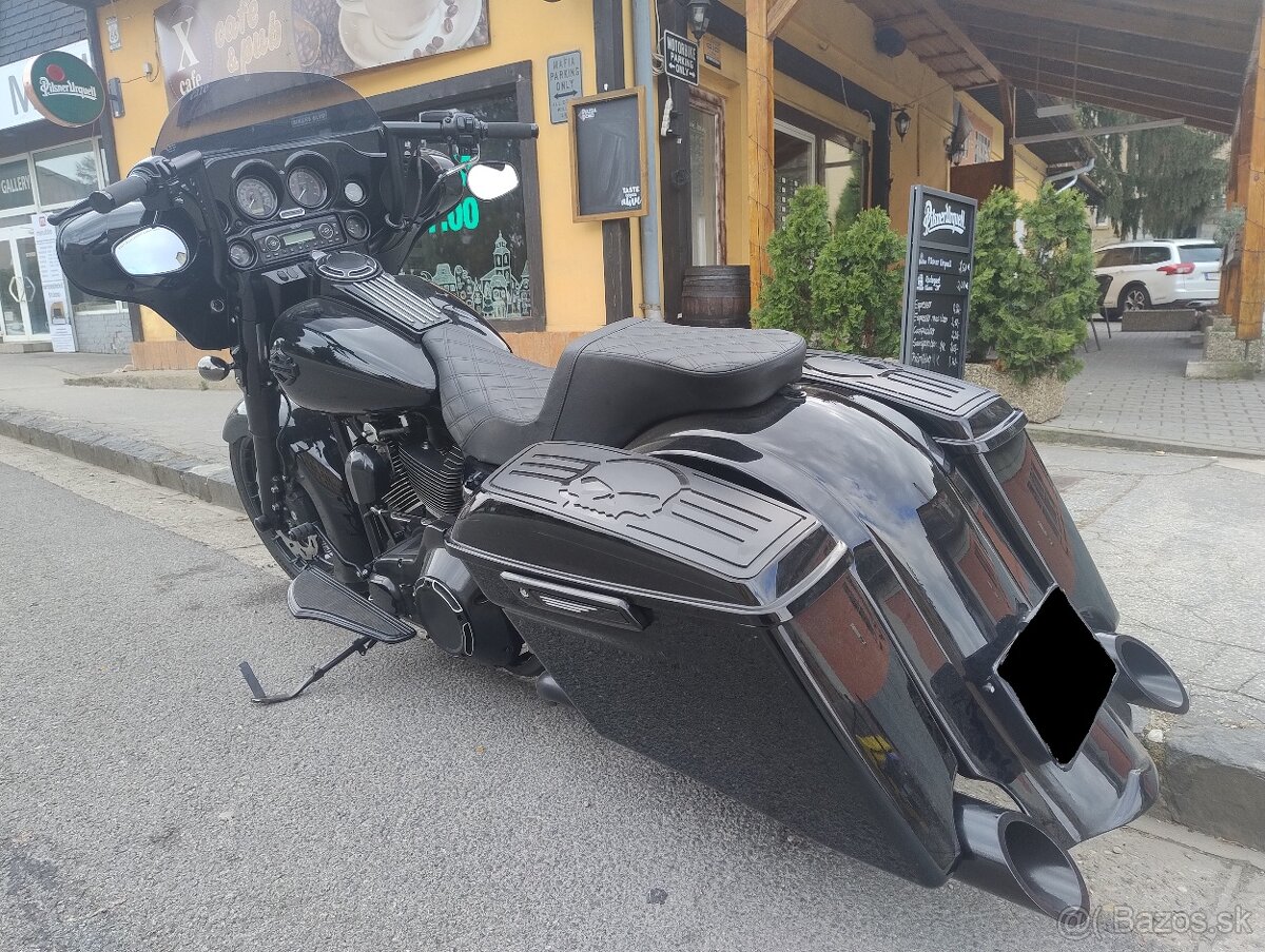 HARLEY DAVIDSON STREET GLIDE FLHX C USTOM SPECIAL - 11