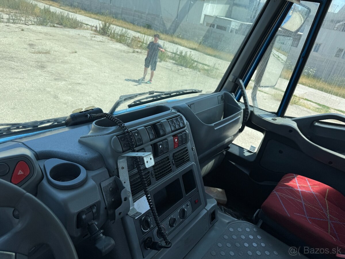 IVECO TRAKKER 310 – RAMENOVÝ NAKLADAČ – 18 TON - 11