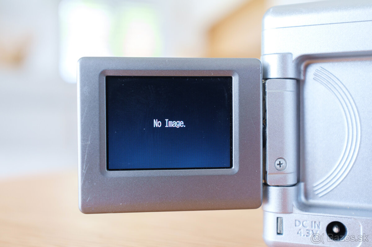 Canon PowerShot A80 - 11