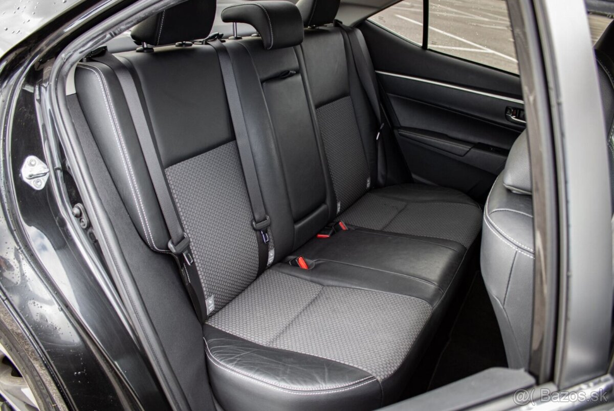 Toyota Corolla sedan 1.6 Ececutive - 11