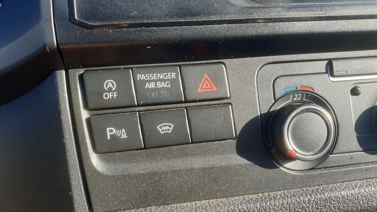 VW Transporter T6 2.0 TDI 75 KW rok- 2015 - 11