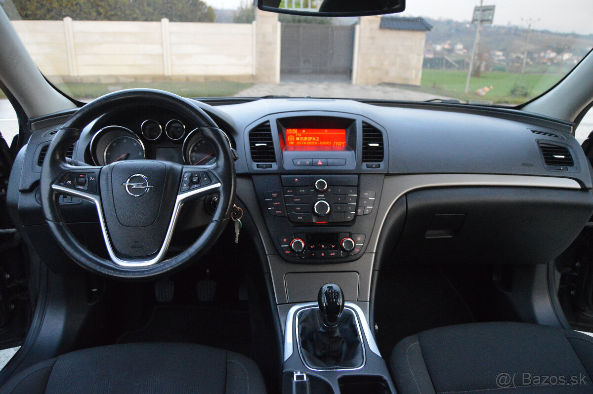 Opel Insignia 2.0CDTi r.v.2010,2.majitelka, Kup SR. Top stav - 11