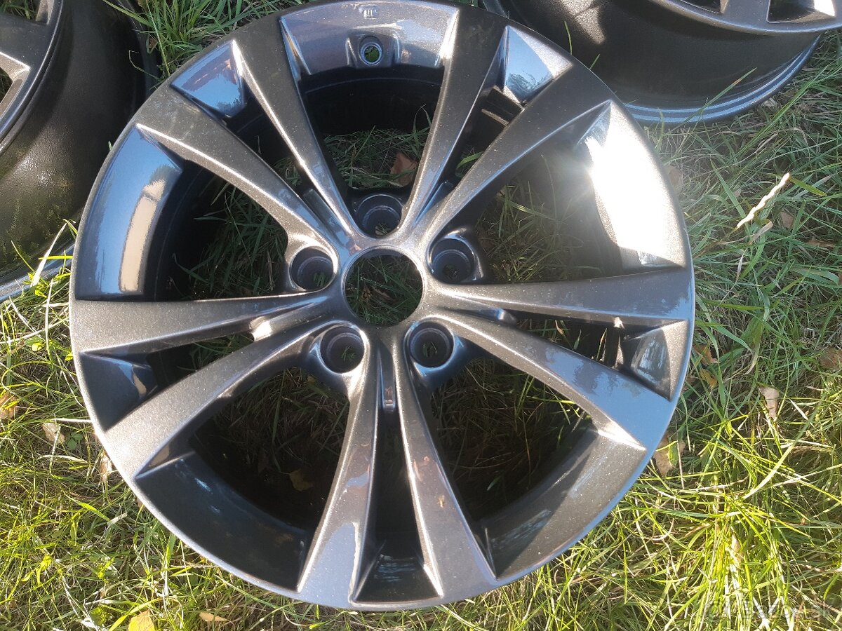 Predám disky po renovácii 5x110 r16 7j et 41 giulietta - 11