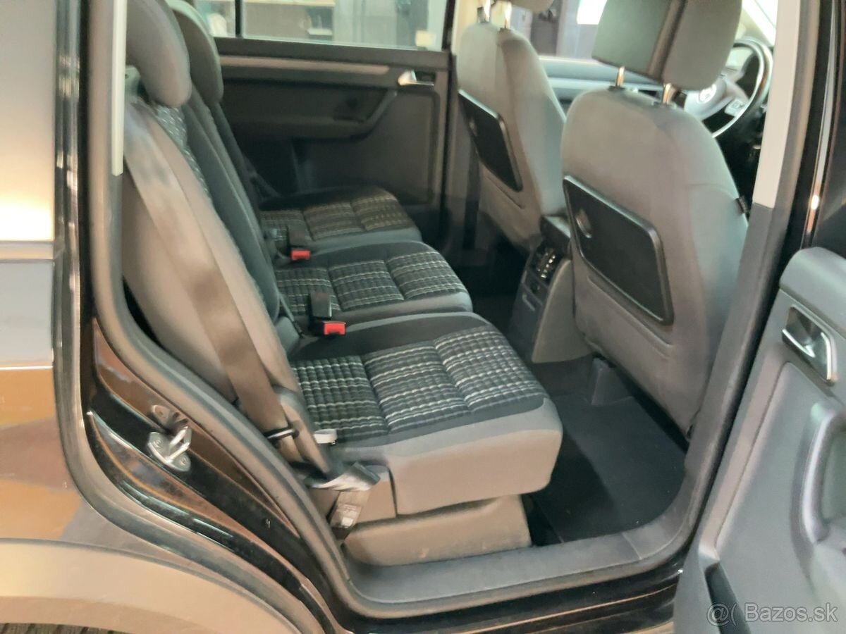 Volkswagen Touran Cross 2.0 TDi CR DSG 2013 - 11