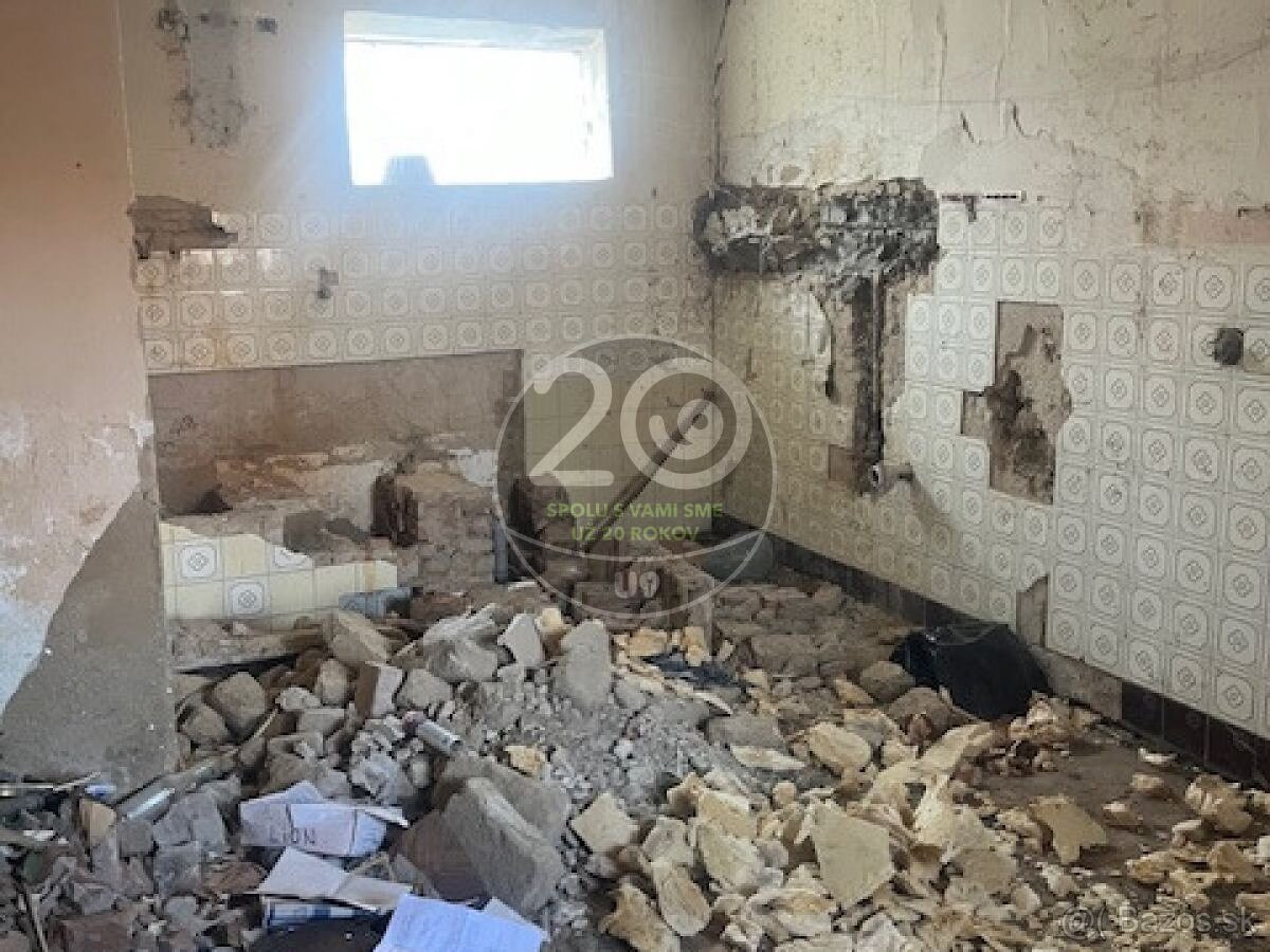 Dražba rodinného domu v obci Bruty okres Nové Zámky - 11