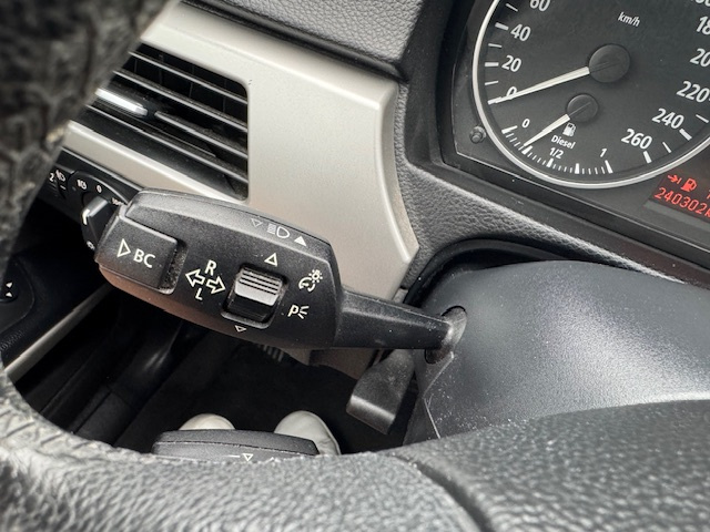 BMW Rad 3 Touring 320d AKONTACIA OD 0% - 11