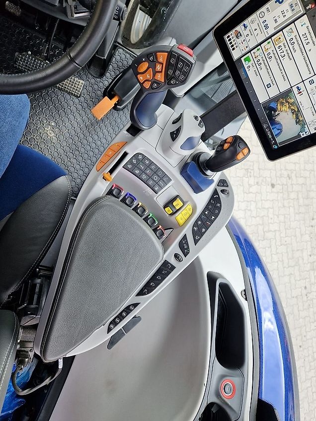 Traktor New Holland T7.340 HD Blue Power + RTK - 11