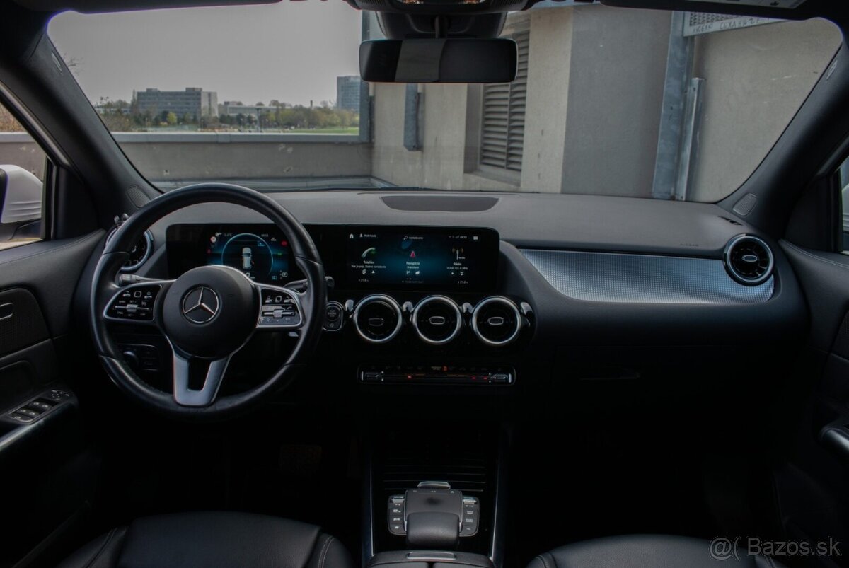 Mercedes-Benz GLA 200d A/T 110kw - 11