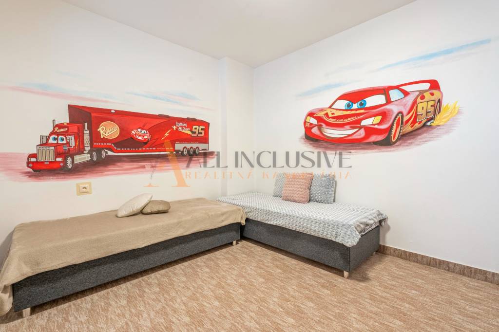 ALL INCLUSIVE l NA PREDAJ PRIESTRANNÝ RODINNÝ DOM V OBCI KAJ - 11