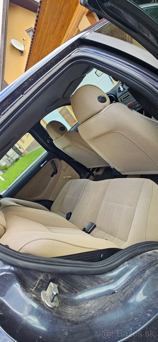 Alfa Romeo 147 1.6 16V Twin Spark - 11