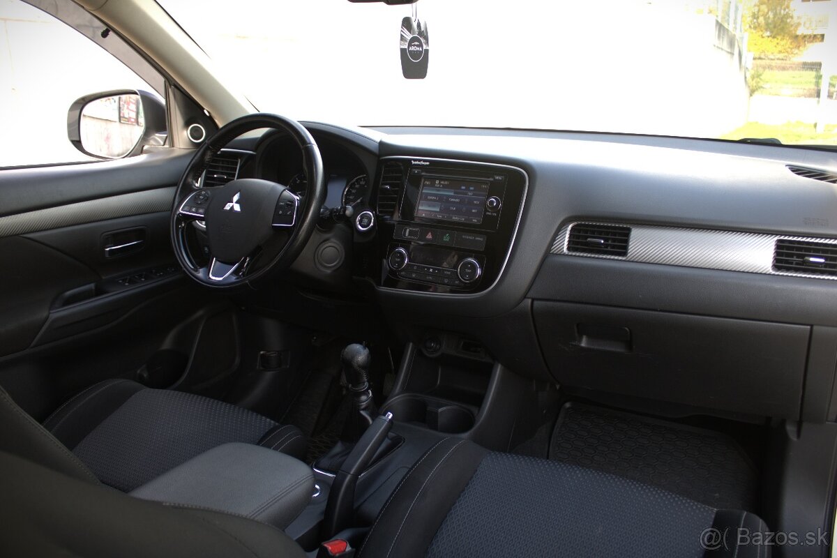 Mitsubishi Outlander 2.2 DI-D Intense+, 150k, 7 miestny - 11