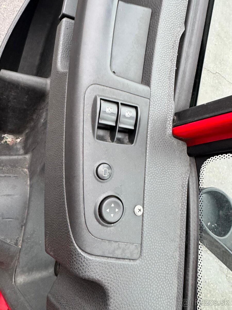 Iveco Eurocargo 120, 6valec, rozvor 3690mm. Na kontejnerové - 11