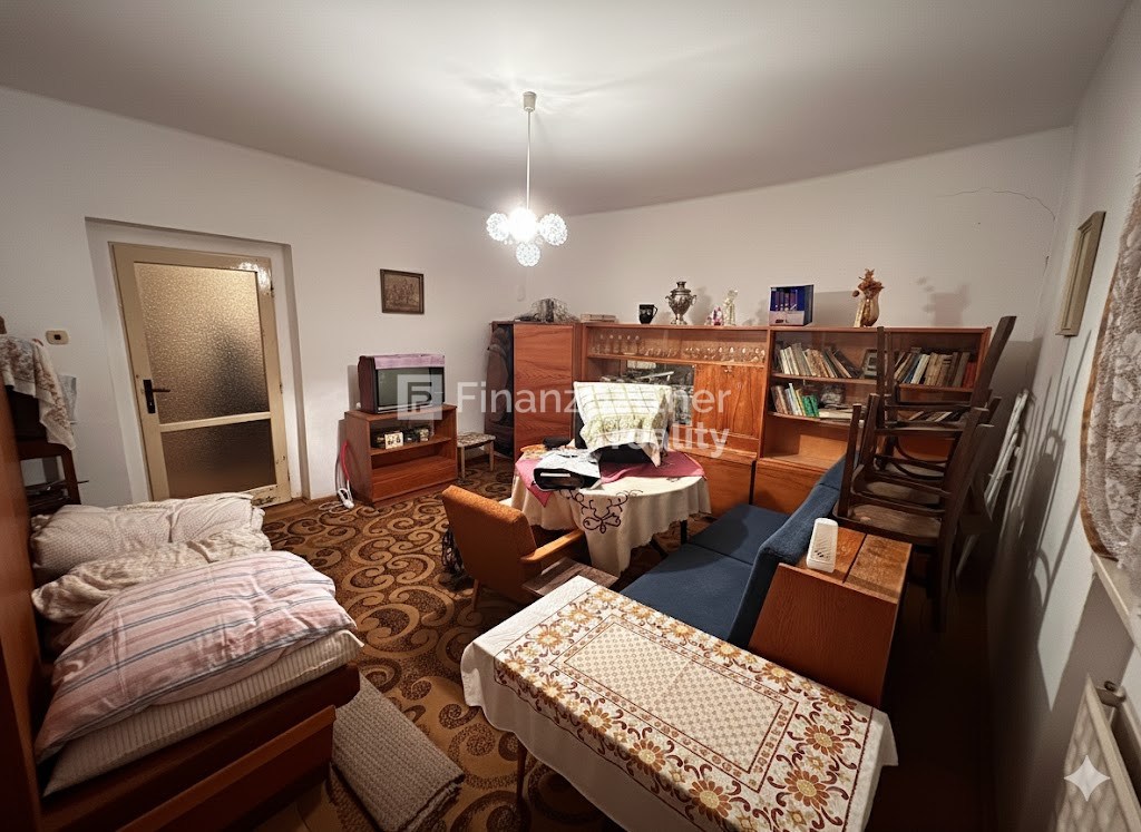 Rodinný dom s obrovským potenciálom v Boheľove (F040-12PEFU) - 11