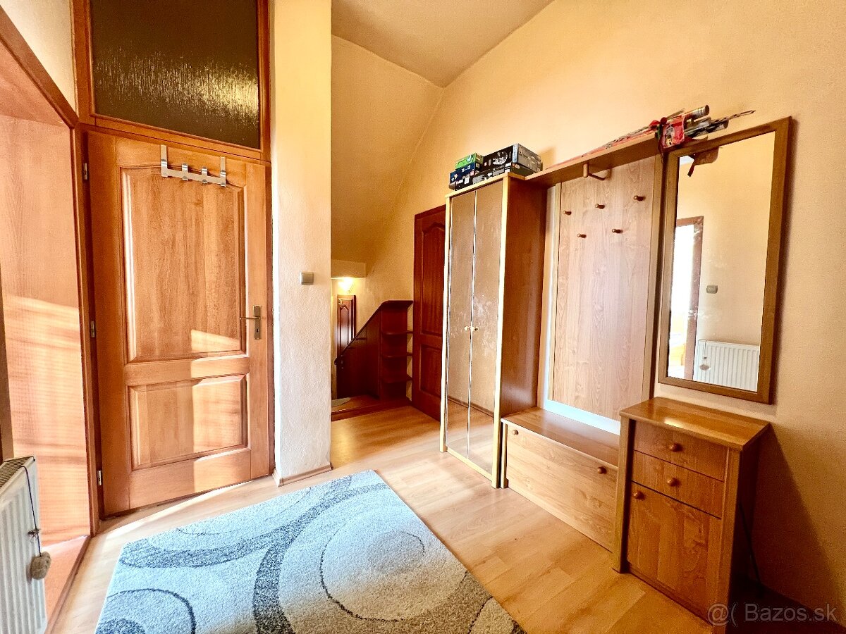 Dvojpodlažný rodinný dom s pivnicou - 11