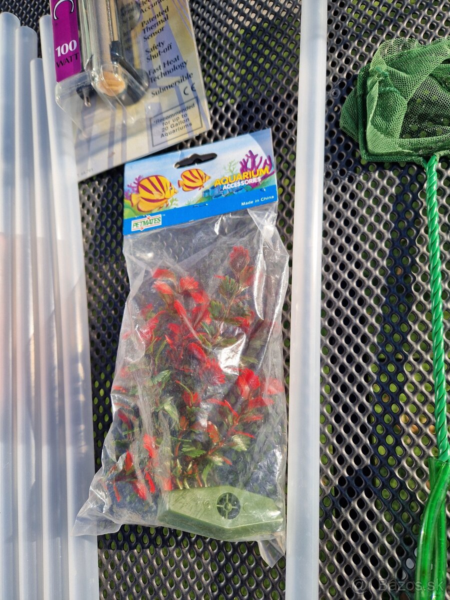 Predám akvárium s príslušenstvom,stojan cena:30€ - 11