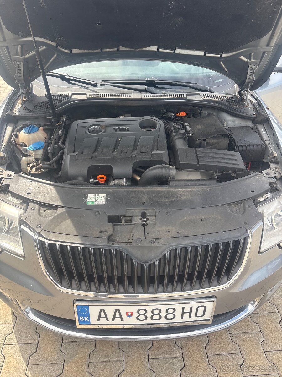 Skoda Superb 2.0 tdi 103 kw DSG - 11