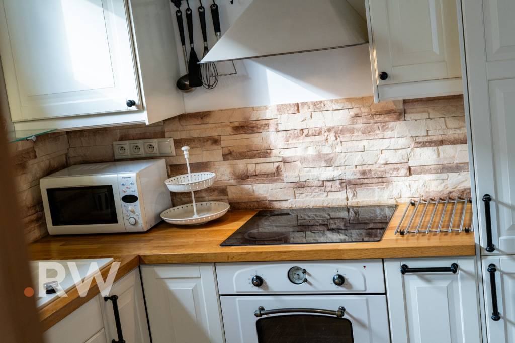 ÚTULNÝ 2 izb. BYT s POZEMKOM a PARKINGOM - Hrachová, Bratisl - 11