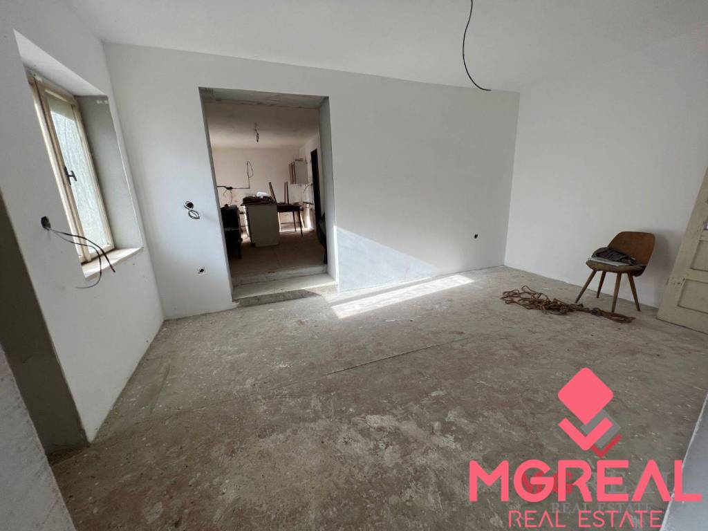 Rodinný dom v rekonštrukcii Blesovce - 11