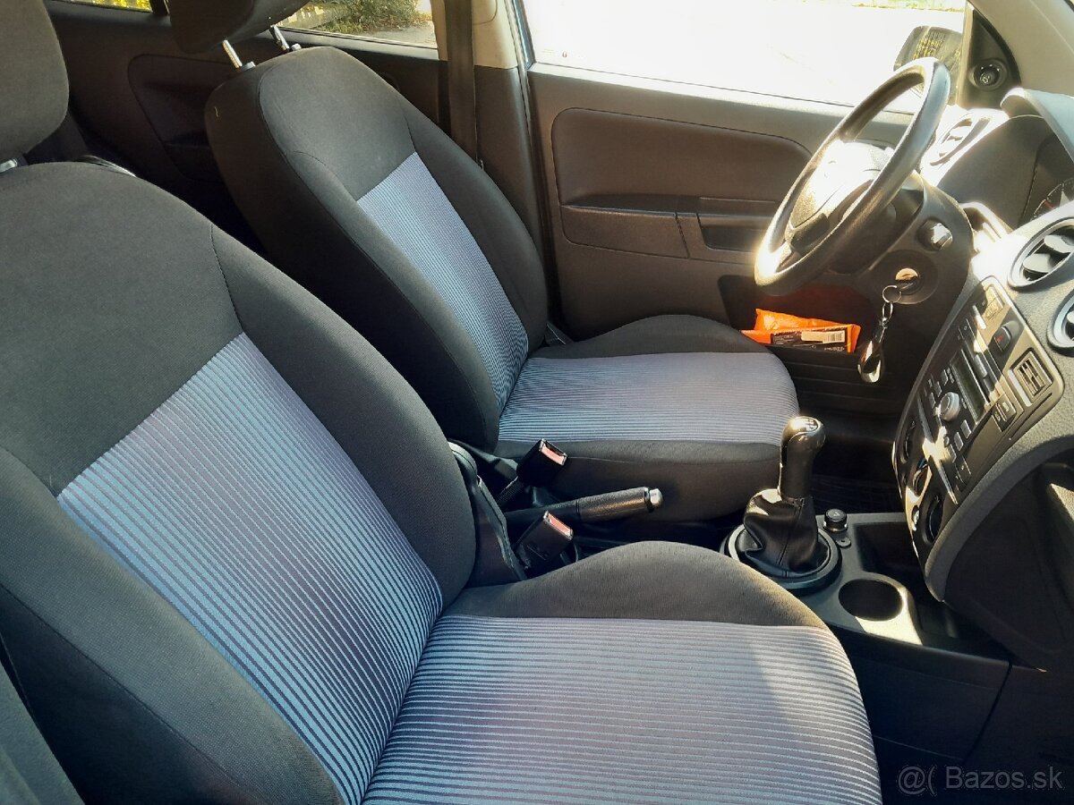 Ford Fusion 1.4 16v - 11