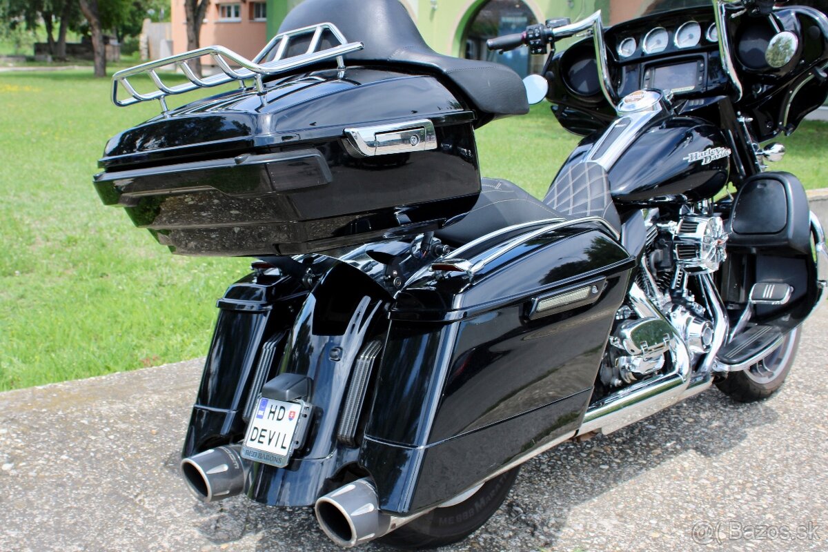 Harley Davidson Street Glide Custom - 11