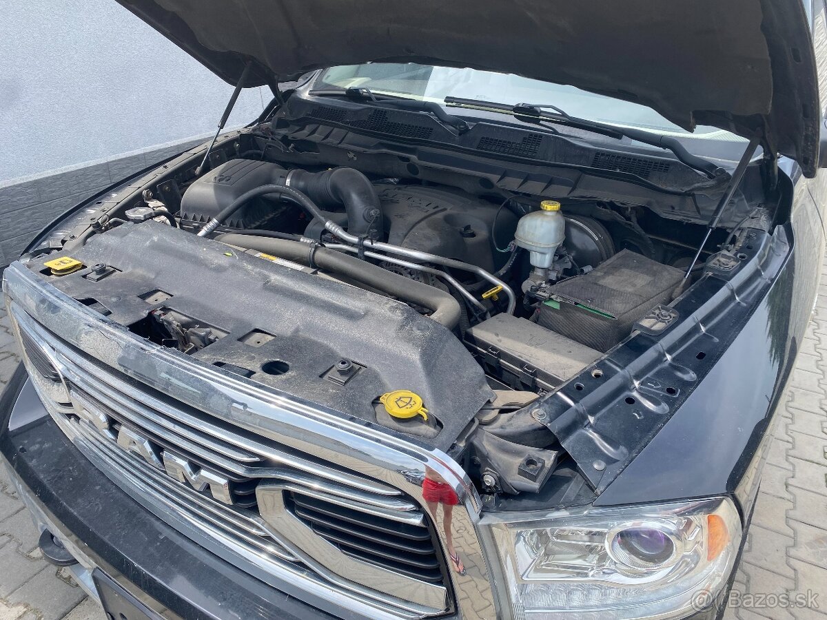 Dodge Ram 5.7 4x4 LARAMIE MOC HEZKY - 11