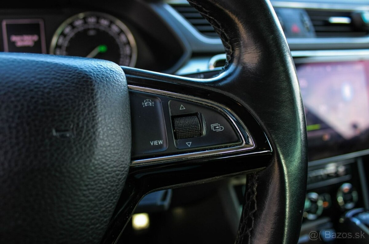 Škoda Superb 2.0 TDI Ambition DSG - 11