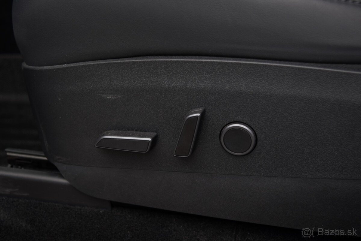 Tesla Model Y Long Range Dual Motor AWD 4x4 - 11