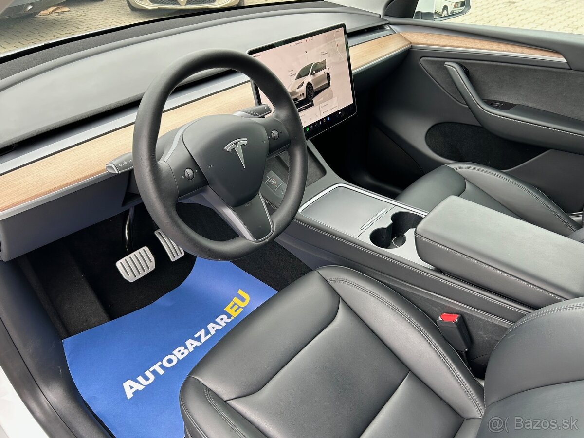 Tesla Model Y PERFORMANCE 393kW Dual Motor AWD - 11