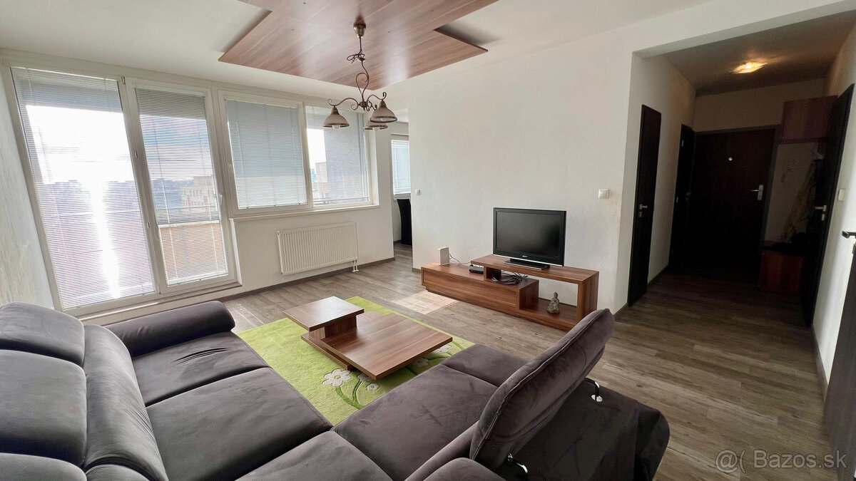 PREDAJ ATRAKTÍVNEHO 3-IZB. BYTU S LOGGIOU V PROSTREDÍ PLNOM - 11