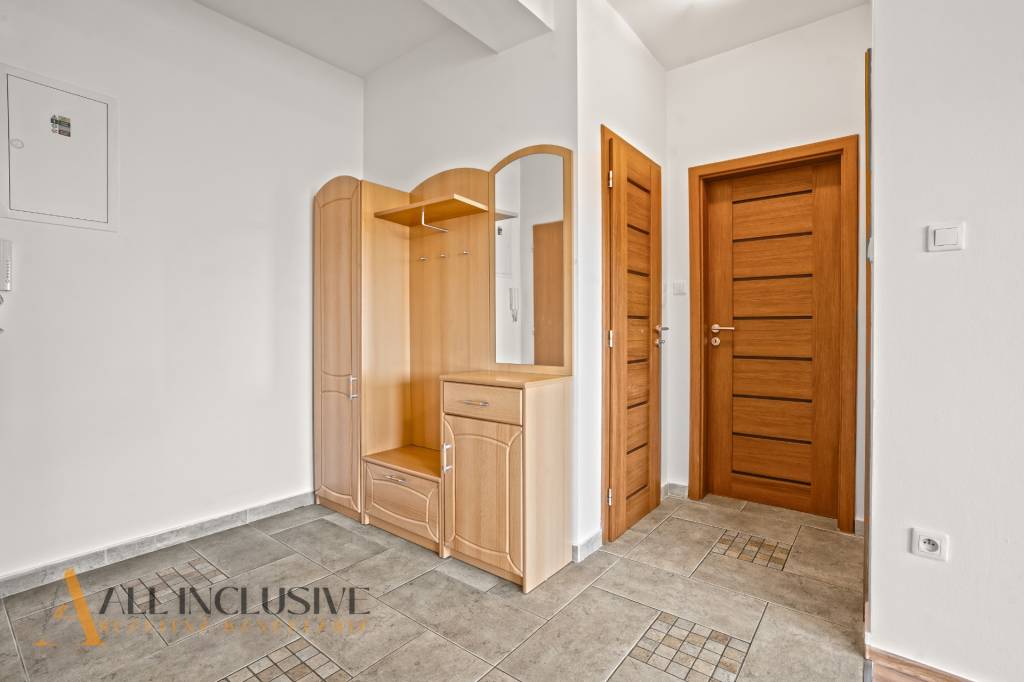 ALL INCLUSIVE | NA PRENÁJOM 2-IZBOVÝ BYT S BALKÓNOM A LODŽIO - 11