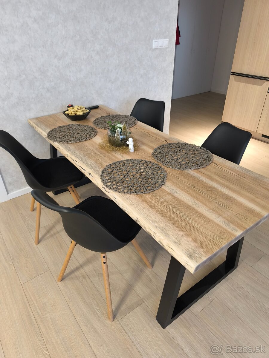 Masívny stôl - 11