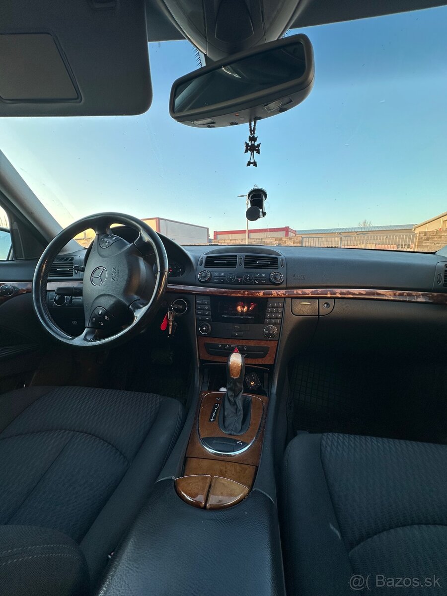 Mercedes w211 e220 automat - 11