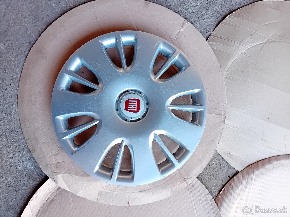 Puklice/okrasné kryty kolies - 11