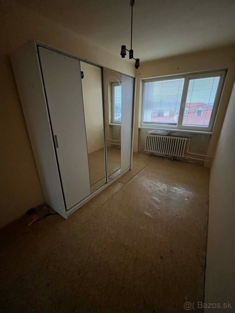 Na predaj rodinný dom v obci Leles - 11