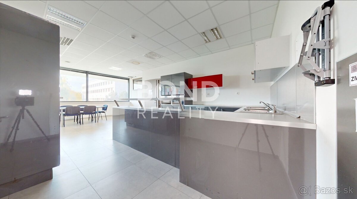 Na predaj/prenájom: výnimočný nebytový priestor v polyfunkčn - 11