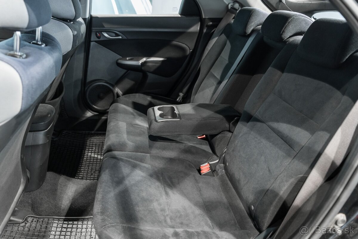 Honda Civic 1.8 VTEC Comfort - 11