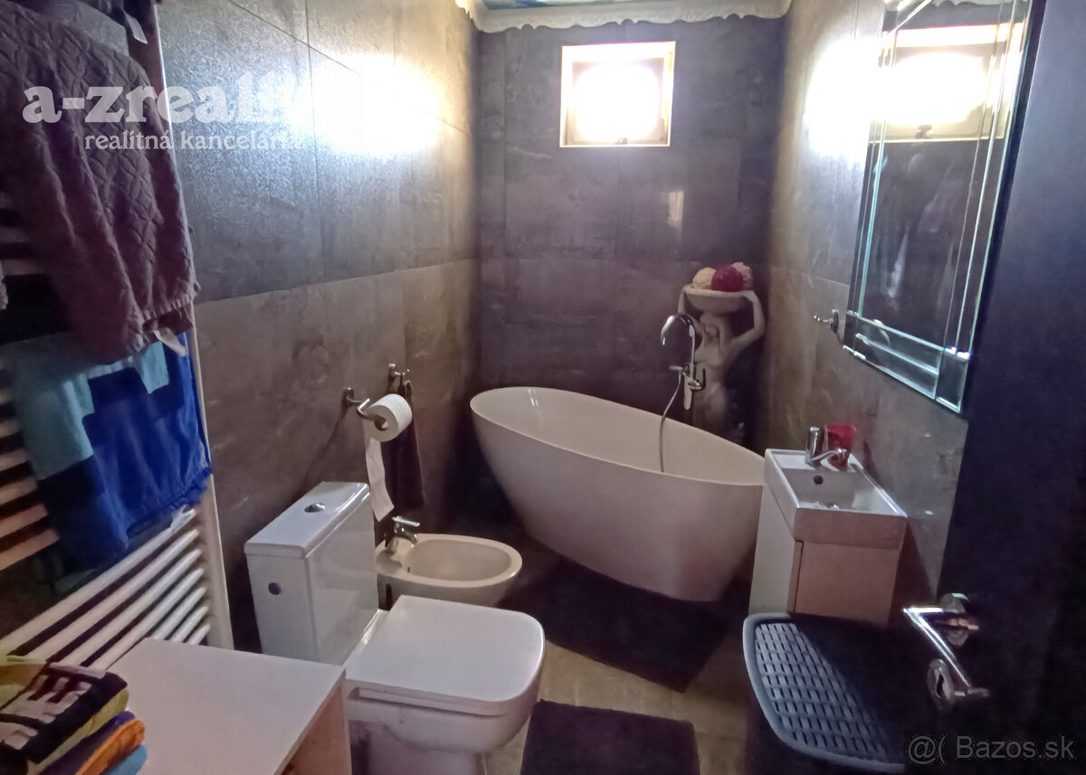 Na predaj štýlový rodinný dom v obci Veľké Ludince - 11