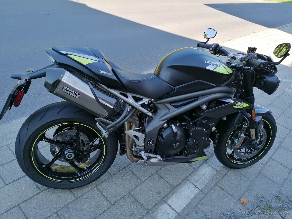 TRIUMPH 1050 Speed Triple RS 4/2021 - 11