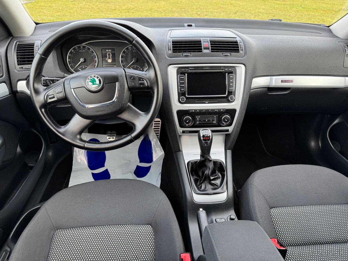 Škoda Octavia Combi II 2.0 TDI CR 4x4 SCOUT - 11