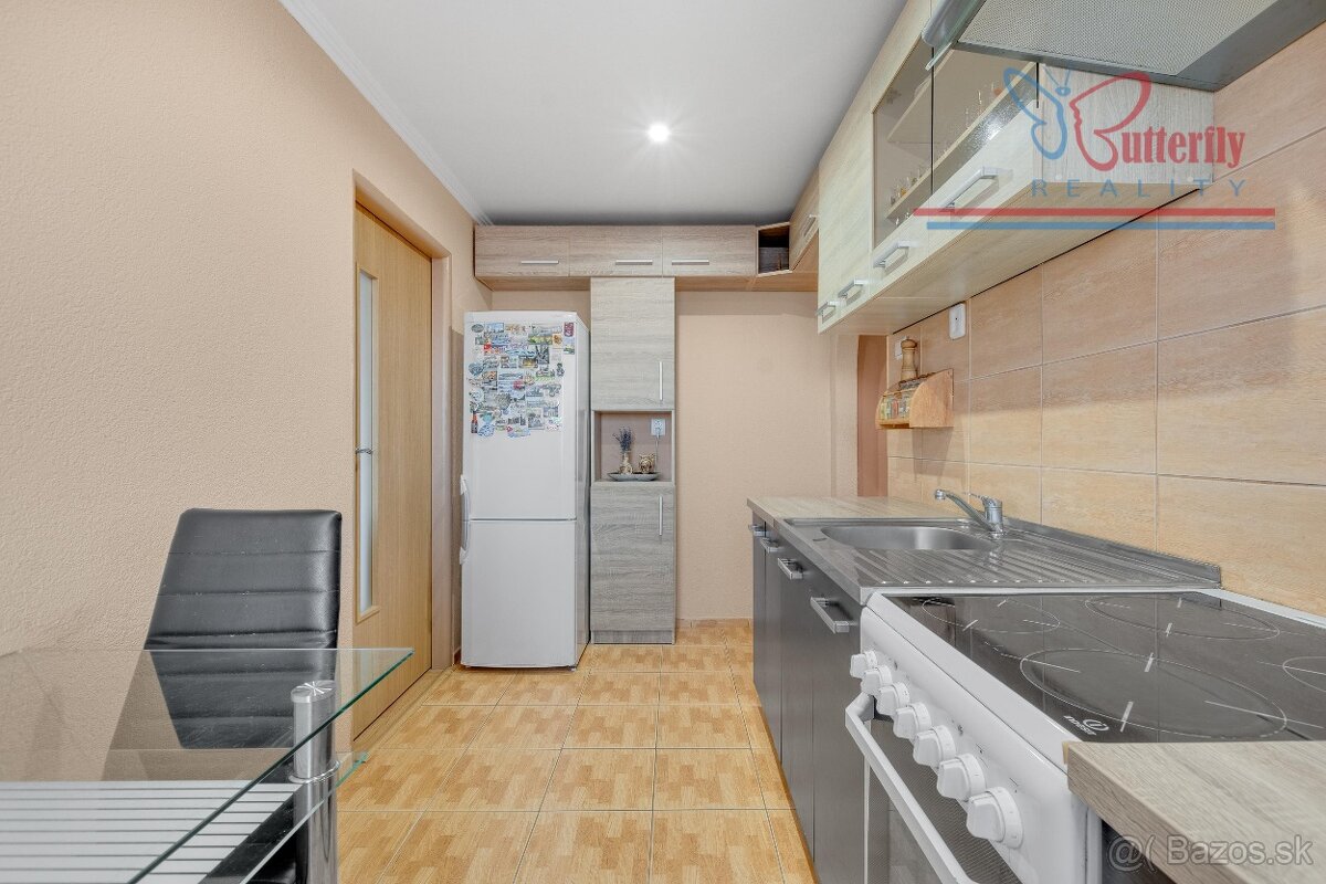 NA PREDAJ - tichý domov s kúskom prírody - byt so záhradkou - 11