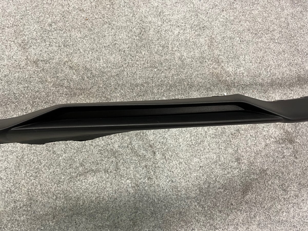 Porsche Taycan spojler nárazníka 9J1807541 - 11