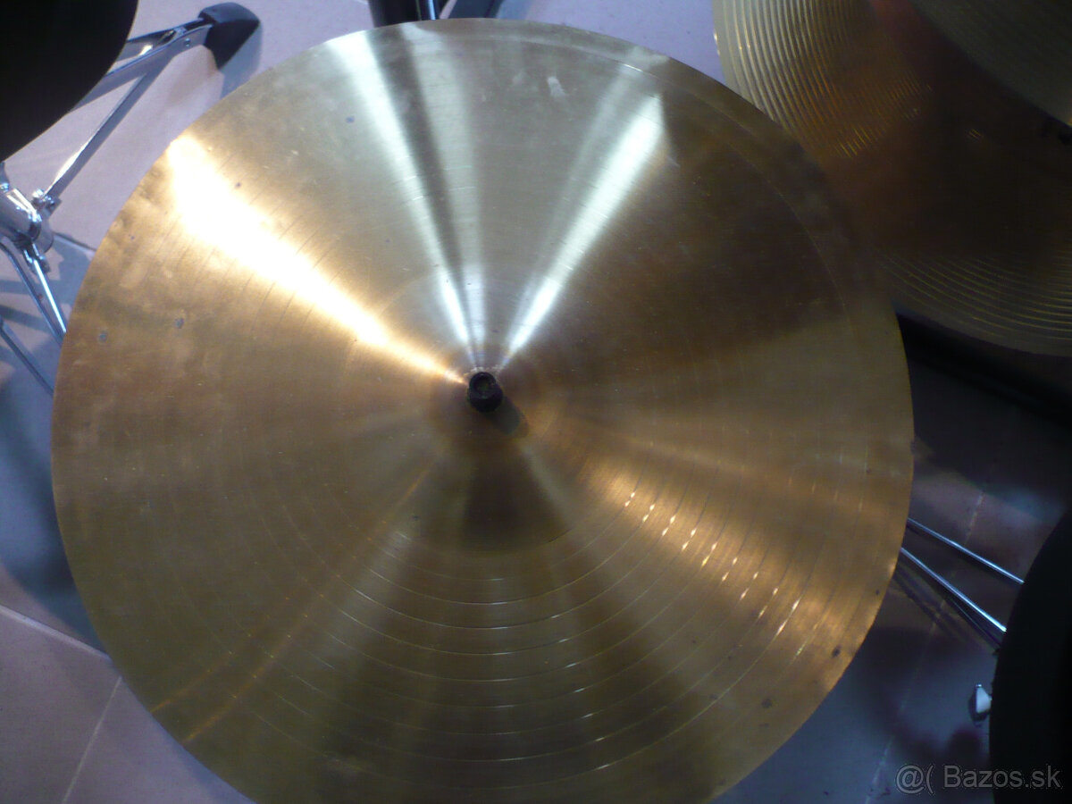 Predám činel Stagg - 11