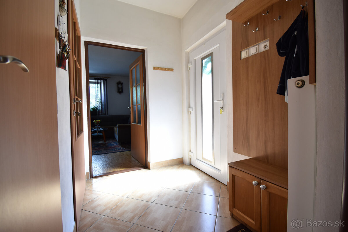 Na predaj rodinný dom s garážou, 1697 m², Strečno, Žilina - 11